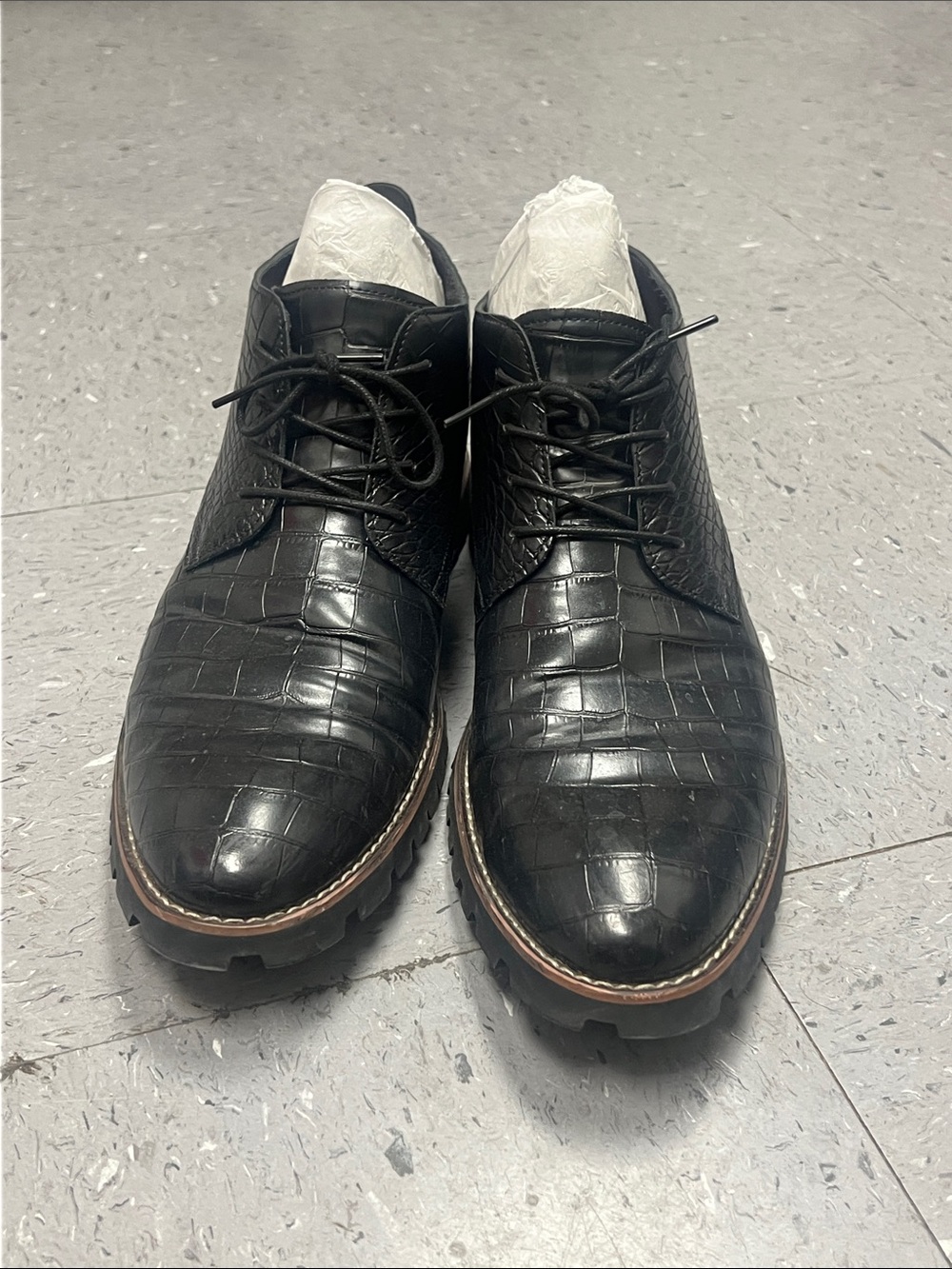 Men's Black Croc-Embossed Leather Chukka Boots